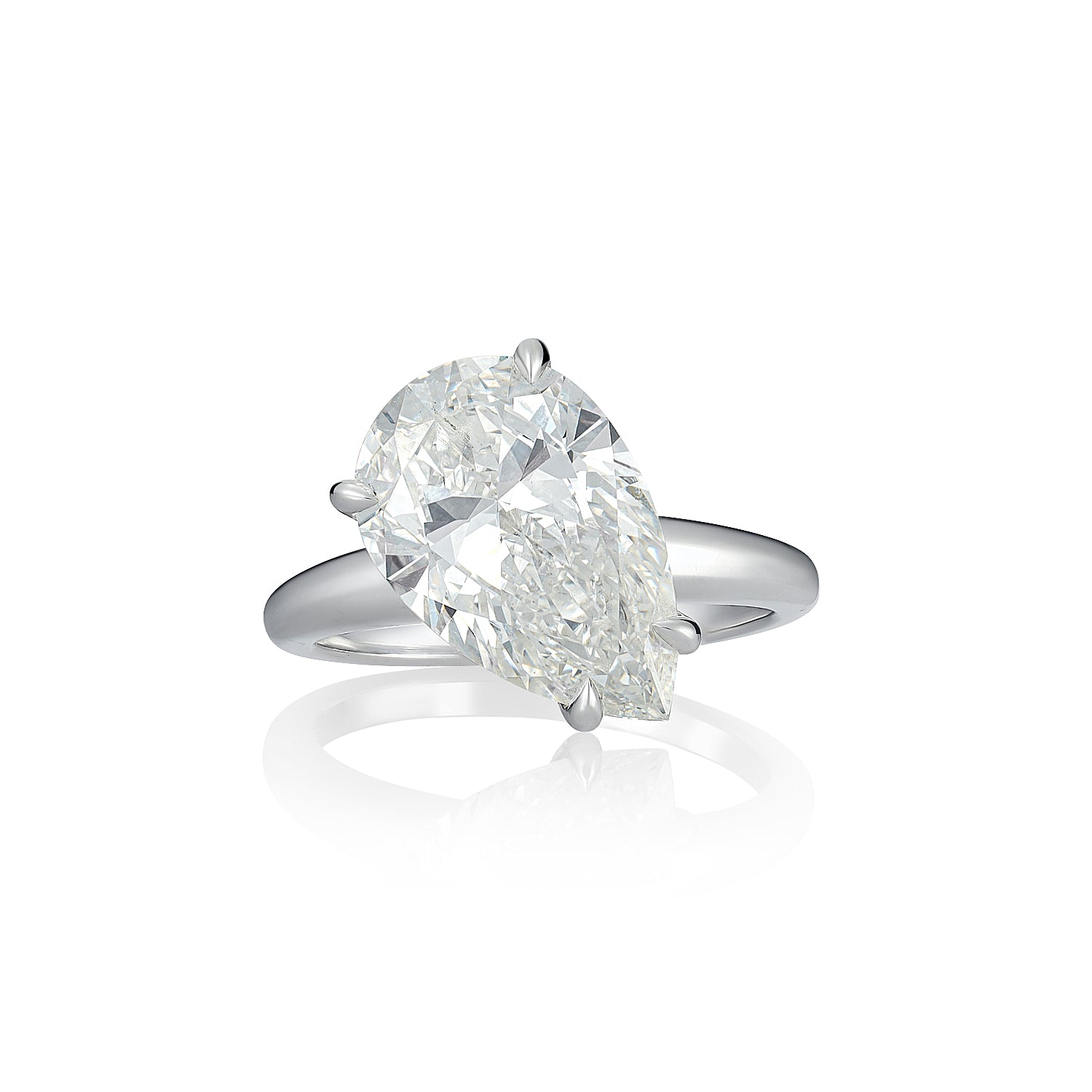 The Off-Axis Pear Diamond Ring (platinum)